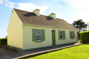 4-Bed Cottage in Co Galway 5 minutes from Beach